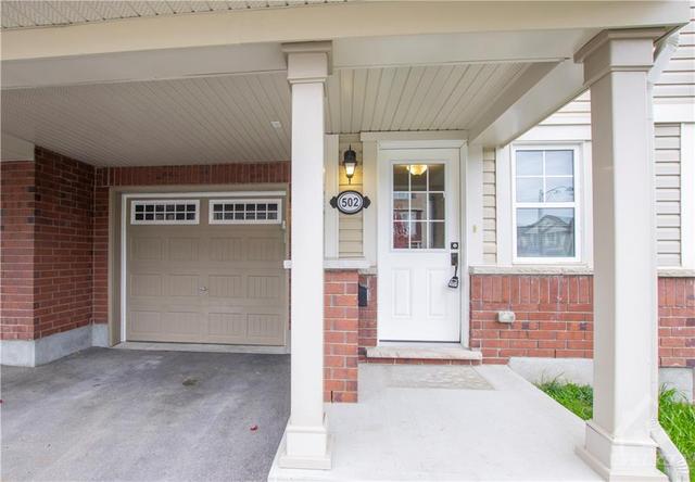 502 Snow Goose Street, Townhouse with 2 bedrooms, 3 bathrooms and 2 parking in Ottawa ON | Image 2