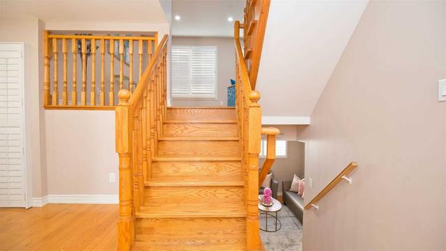 100 Swennen Dr, House detached with 3 bedrooms, 3 bathrooms and 3 parking in Brampton ON | Image 11