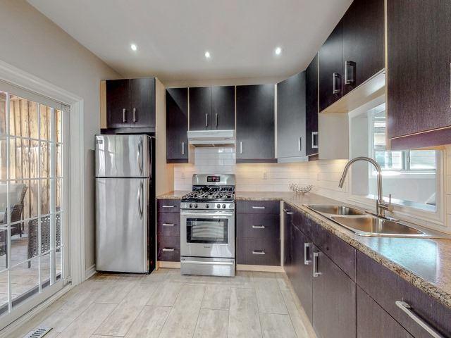 79 Pitt Ave, House detached with 3 bedrooms, 2 bathrooms and 3 parking in Toronto ON | Image 9