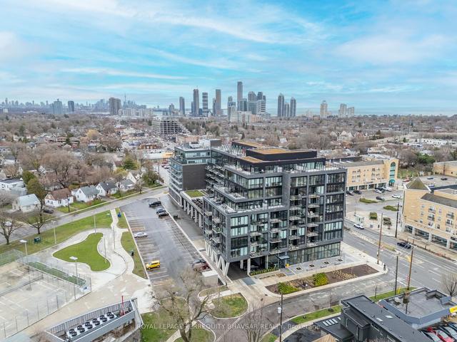 214 - 7 Smith Cres, Condo with 2 bedrooms, 1 bathrooms and 1 parking in Toronto ON | Image 29