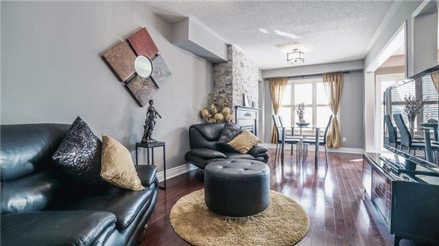 9 Rivitt Pl, House attached with 3 bedrooms, 3 bathrooms and 3 parking in Toronto ON | Image 7