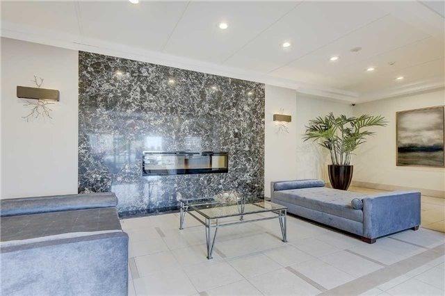 610 - 50 Disera Dr, Condo with 1 bedrooms, 2 bathrooms and 1 parking in Vaughan ON | Image 2