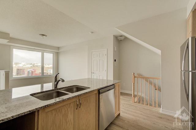 503 Ozawa Private, House attached with 2 bedrooms, 1 bathrooms and 1 parking in Ottawa ON | Image 13