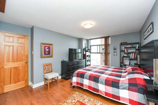 ph 2501 - 135 Marlee Ave, Condo with 2 bedrooms, 2 bathrooms and 1 parking in Toronto ON | Image 5