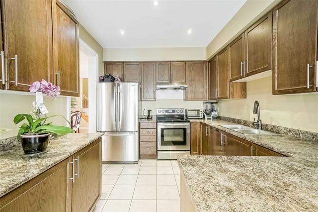 28 Commodore Dr, House semidetached with 4 bedrooms, 4 bathrooms and 3 parking in Brampton ON | Image 31