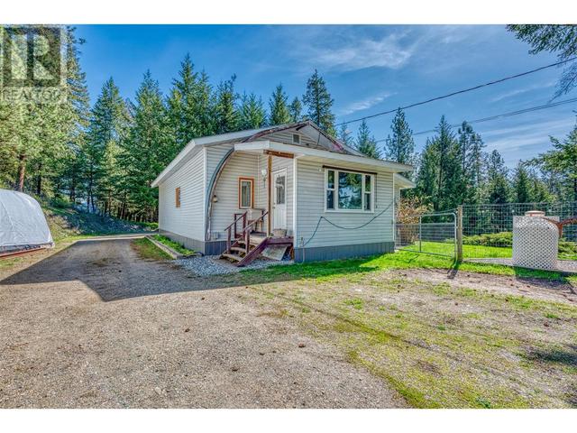 4372 Macdonald Road, House detached with 3 bedrooms, 2 bathrooms and null parking in Spallumcheen BC | Image 15