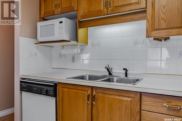 102 - 2405 1st, Condo with 2 bedrooms, 2 bathrooms and null parking in Prince Albert SK | Card Image