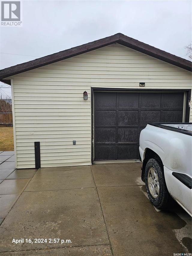 506 5th Street S, House detached with 2 bedrooms, 2 bathrooms and null parking in Martensville SK | Image 29