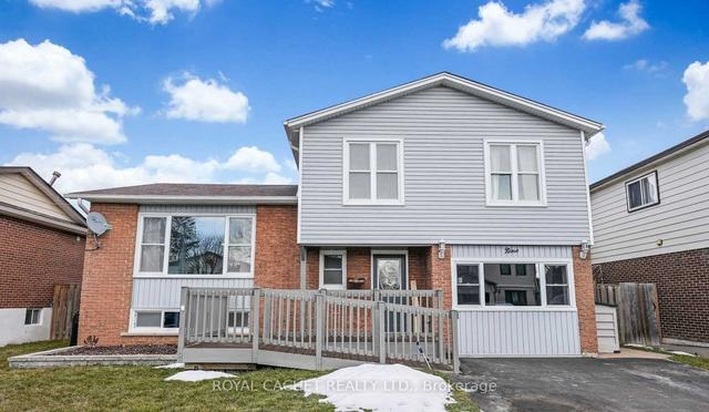 9 Chopin Crt, House detached with 4 bedrooms, 2 bathrooms and 4 parking in Whitby ON | Image 1