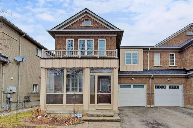 329 Marble Pl, House semidetached with 3 bedrooms, 3 bathrooms and 3 parking in Newmarket ON | Card Image