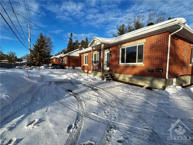 a - 837 Blair Road, House detached with 3 bedrooms, 1 bathrooms and 2 parking in Ottawa ON | Image 2