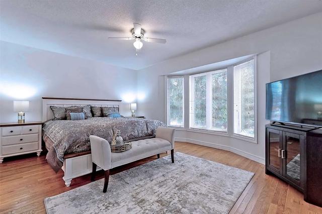 160 Elmwood Ave, House detached with 4 bedrooms, 3 bathrooms and 3 parking in Toronto ON | Image 20