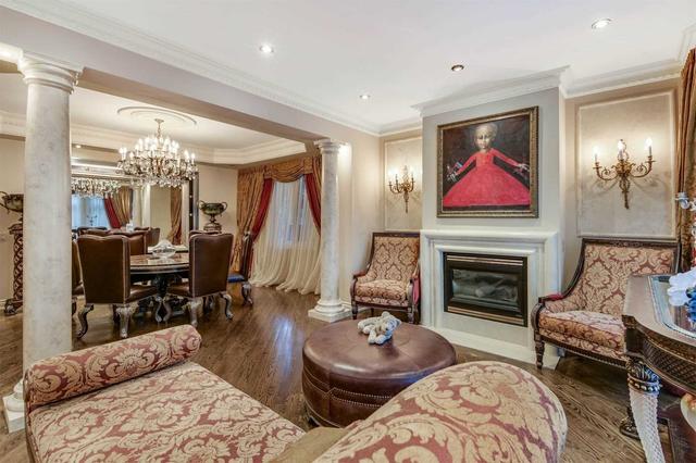 127 Rodeo Dr, House detached with 4 bedrooms, 5 bathrooms and 6 parking in Vaughan ON | Image 8