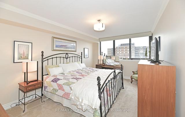 1705 - 40 Richview Rd, Condo with 2 bedrooms, 2 bathrooms and 1 parking in Toronto ON | Image 9