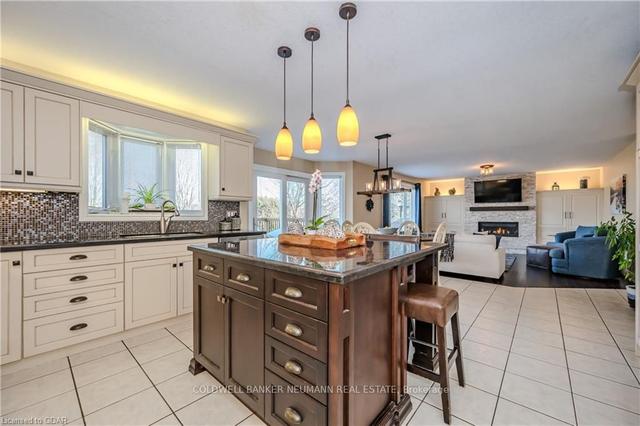 6 Jean Anderson Cres, House detached with 5 bedrooms, 5 bathrooms and 4 parking in Guelph ON | Image 5
