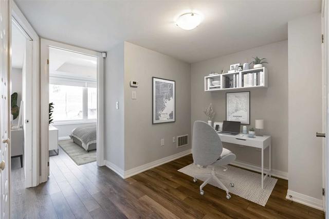 unit 2 - 189 William Duncan Rd, Townhouse with 2 bedrooms, 1 bathrooms and 1 parking in Toronto ON | Image 7
