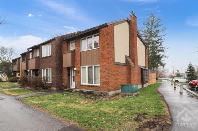 191 - 2111 Montreal Road, Townhouse with 3 bedrooms, 2 bathrooms and 1 parking in Ottawa ON | Image 4