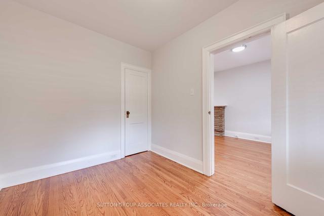 107 Alameda Ave, House detached with 2 bedrooms, 1 bathrooms and 0 parking in Toronto ON | Image 16