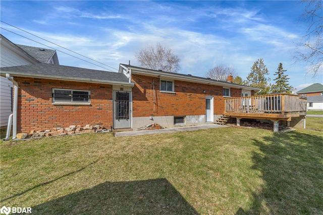 23 South Wellington Street, House detached with 3 bedrooms, 1 bathrooms and 5 parking in Quinte West ON | Image 39