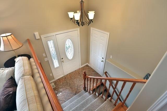 36 Osborn Ave, House detached with 2 bedrooms, 2 bathrooms and 2 parking in Brantford ON | Image 3