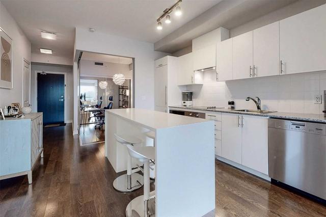 409 - 23 Glebe Rd W, Condo with 2 bedrooms, 2 bathrooms and 1 parking in Toronto ON | Image 2