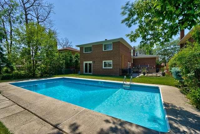 3419 Clanfield Cres, House detached with 4 bedrooms, 2 bathrooms and 2 parking in Mississauga ON | Image 17