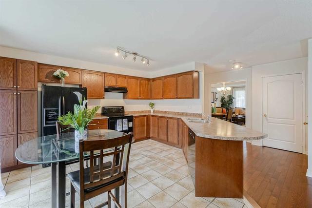 150 Dells Cres, House semidetached with 3 bedrooms, 3 bathrooms and 3 parking in Brampton ON | Image 8