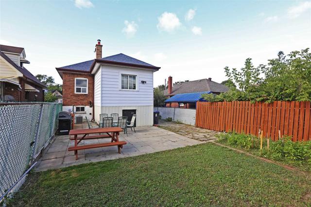 83 Brownville Ave, House detached with 2 bedrooms, 2 bathrooms and 1 parking in Toronto ON | Image 19