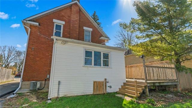 600 8th Avenue, House detached with 3 bedrooms, 2 bathrooms and 7 parking in Hanover ON | Image 37