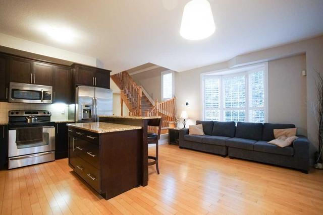 1 - 540 Guelph Line, Townhouse with 2 bedrooms, 4 bathrooms and 2 parking in Burlington ON | Image 2