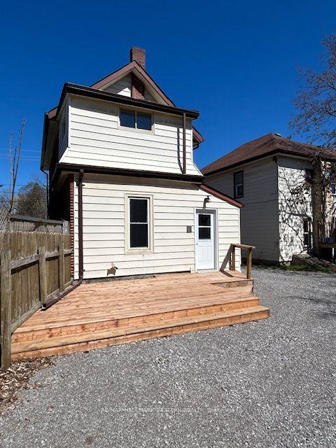 491 Murray St, House detached with 3 bedrooms, 3 bathrooms and 4 parking in Peterborough ON | Image 26