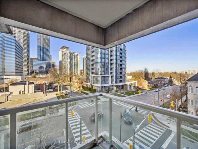 409 - 19 Avondale Ave, Condo with 0 bedrooms, 1 bathrooms and 1 parking in Toronto ON | Image 3