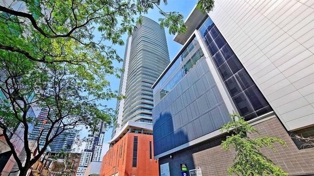 3608 - 21 Widmer St, Condo with 1 bedrooms, 1 bathrooms and 0 parking in Toronto ON | Image 1