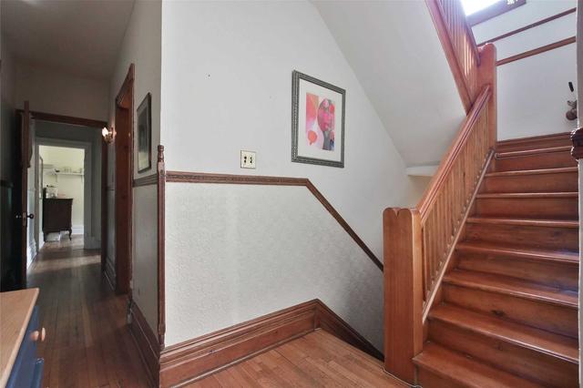 13a Delaware Ave, House semidetached with 4 bedrooms, 4 bathrooms and 1 parking in Toronto ON | Image 9