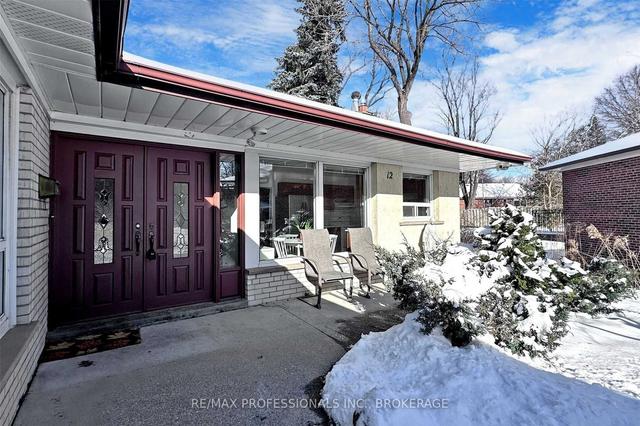 12 Sherin Crt, House detached with 3 bedrooms, 3 bathrooms and 7 parking in Toronto ON | Image 23