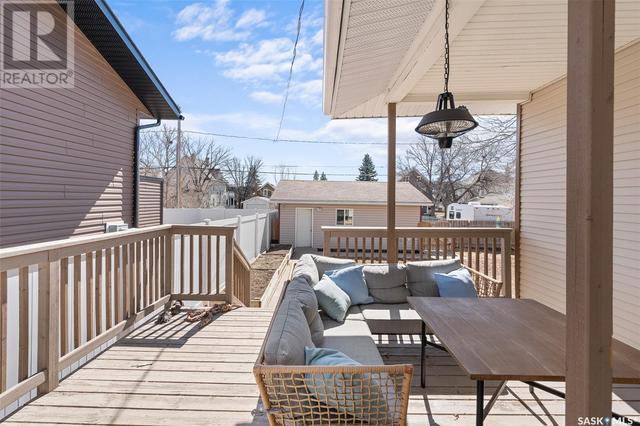 645 Hochelaga Street W, House detached with 3 bedrooms, 3 bathrooms and null parking in Moose Jaw SK | Image 37