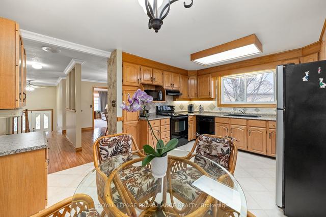 55 Farley Cres, House detached with 3 bedrooms, 3 bathrooms and 6 parking in Quinte West ON | Image 5