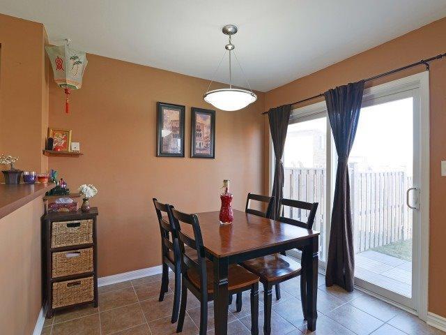 80 Jingle Cres, House semidetached with 3 bedrooms, 4 bathrooms and 2 parking in Brampton ON | Image 7