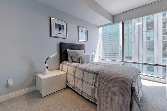 2603 - 18 Yorkville Ave, Condo with 2 bedrooms, 2 bathrooms and 2 parking in Toronto ON | Image 17