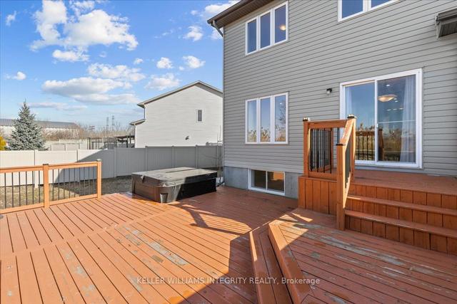 244 Macoun Circ, House attached with 4 bedrooms, 3 bathrooms and 4 parking in Ottawa ON | Image 25