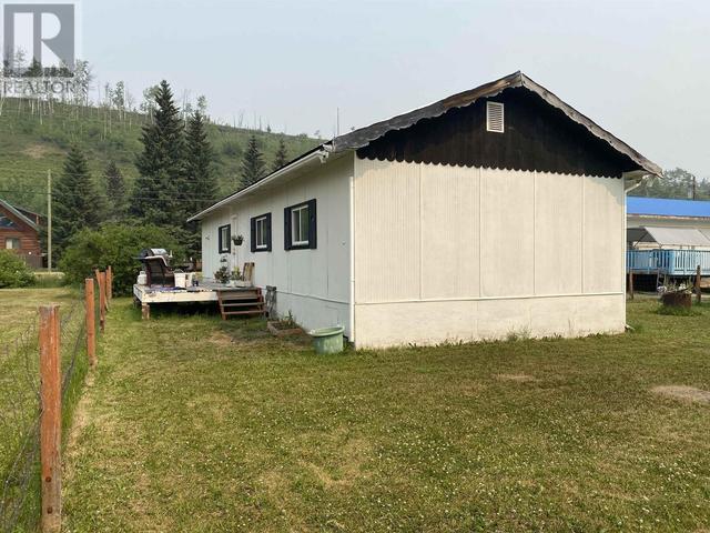 10118 Beattie Drive, House detached with 3 bedrooms, 1 bathrooms and null parking in Hudson's Hope BC | Image 3