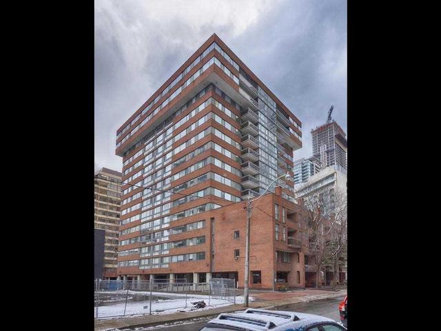603 - 15 Mcmurrich St, Condo with 2 bedrooms, 2 bathrooms and 1 parking in Toronto ON | Image 1