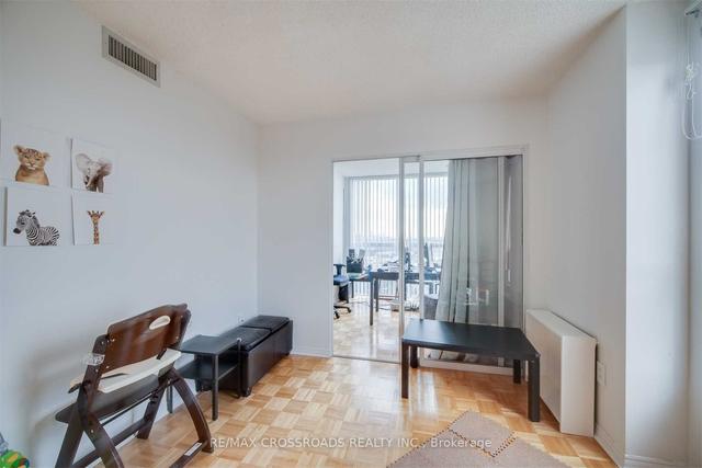 3008 - 7 Concorde Pl, Condo with 2 bedrooms, 2 bathrooms and 1 parking in Toronto ON | Image 20