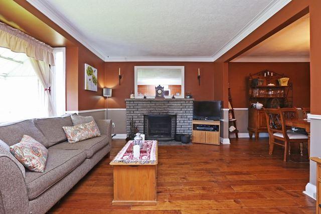 79 Haslam St, House detached with 3 bedrooms, 3 bathrooms and 2 parking in Toronto ON | Image 4