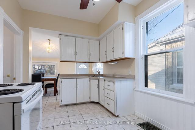 1173 York St, House detached with 2 bedrooms, 1 bathrooms and 3 parking in London ON | Image 18
