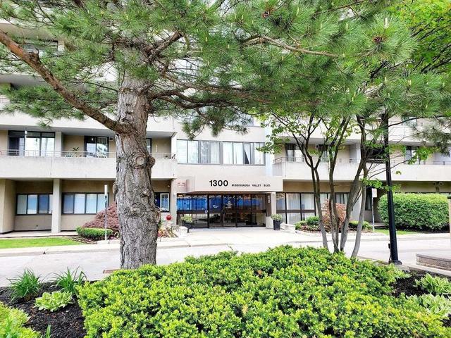 103 - 1300 Mississauga Valley Blvd, Condo with 2 bedrooms, 2 bathrooms and 1 parking in Mississauga ON | Image 8
