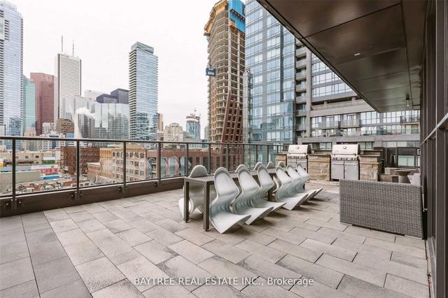 3602 - 290 Adelaide St W, Condo with 1 bedrooms, 1 bathrooms and 0 parking in Toronto ON | Image 3