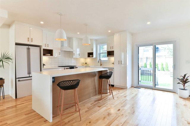110 Seventeenth St, House detached with 3 bedrooms, 4 bathrooms and 5 parking in Toronto ON | Image 5