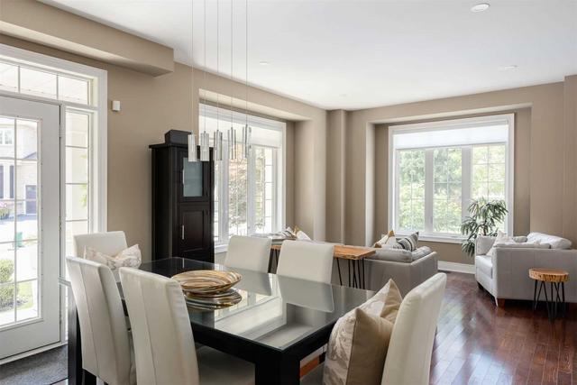 2151 Bingley Cres, House detached with 4 bedrooms, 3 bathrooms and 6 parking in Oakville ON | Image 2
