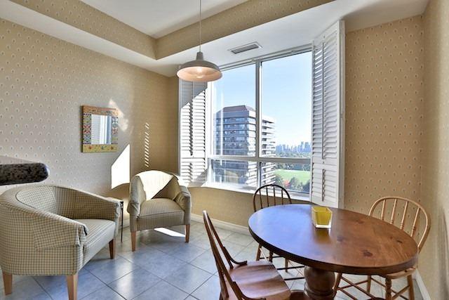 lph6 - 38 Avoca Ave, Condo with 3 bedrooms, 3 bathrooms and 2 parking in Toronto ON | Image 12